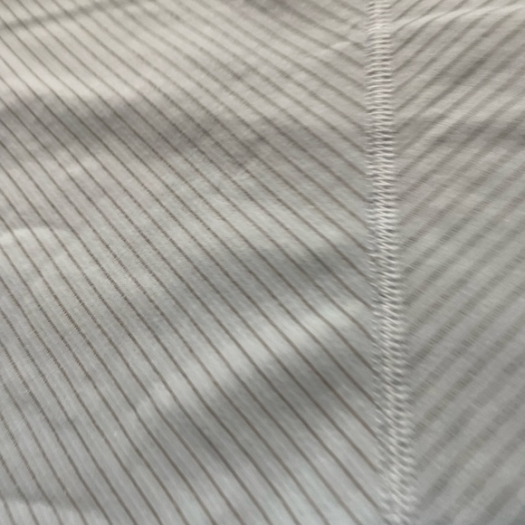 Lululemon High-neck racer back tank with back detail - Picture 2 of 3